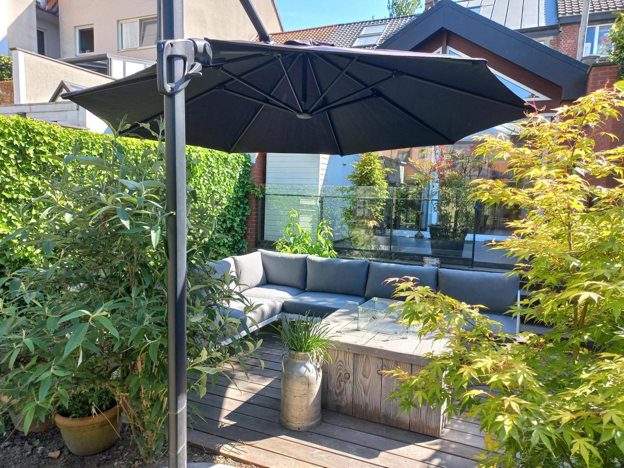 On-Ge-WoonAd Hasselt  Villa Exterior photo